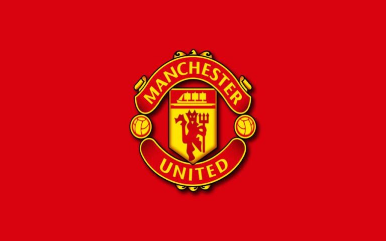 la storia dell'ex calciatore diventato prete