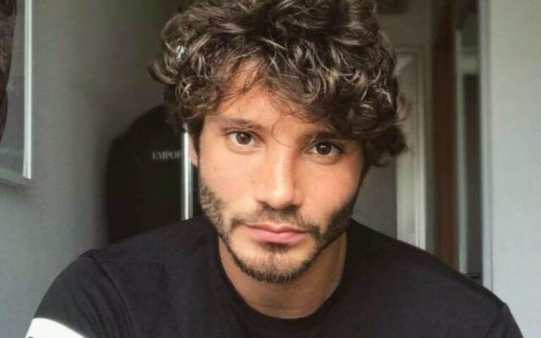 quanto guadagna stefano de martino