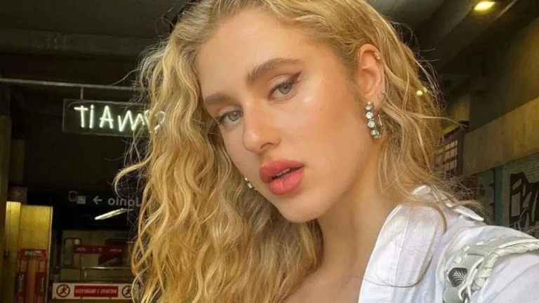 quanto guadagna isobel ad amici